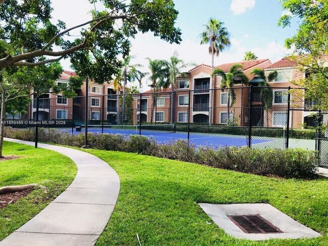 4852 N State Rd 7 in Coconut Creek, FL - Building Photo - Building Photo