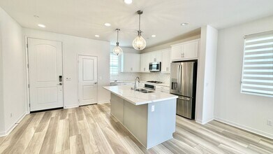 45127 Via Vela in Temecula, CA - Building Photo - Building Photo
