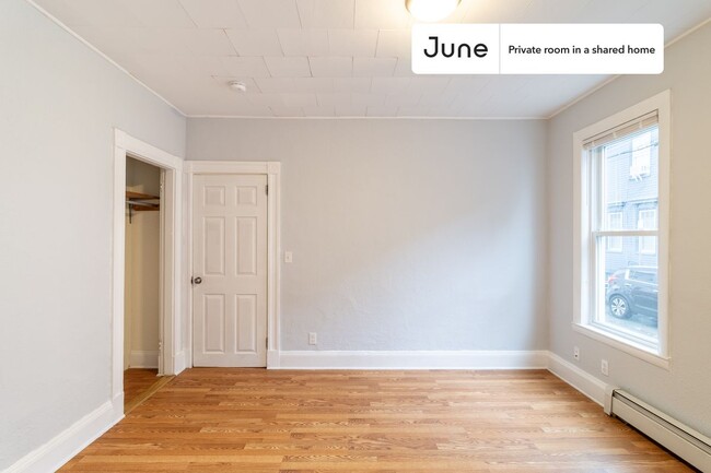 Private bedroom in 3 bed/1 bath Home in Cambridge, MA - Building Photo - Building Photo