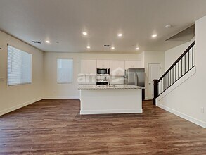 326 Timber Kate Pl in Henderson, NV - Building Photo - Building Photo
