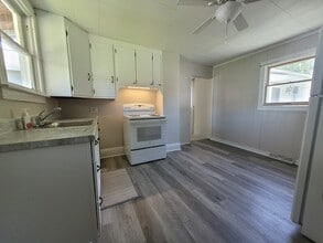 807 Oak St in Monessen, PA - Building Photo - Building Photo