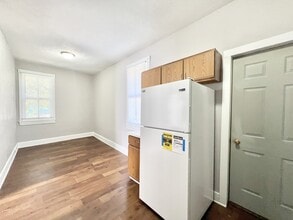 705 Euclid Ave in Beloit, WI - Foto de edificio - Building Photo