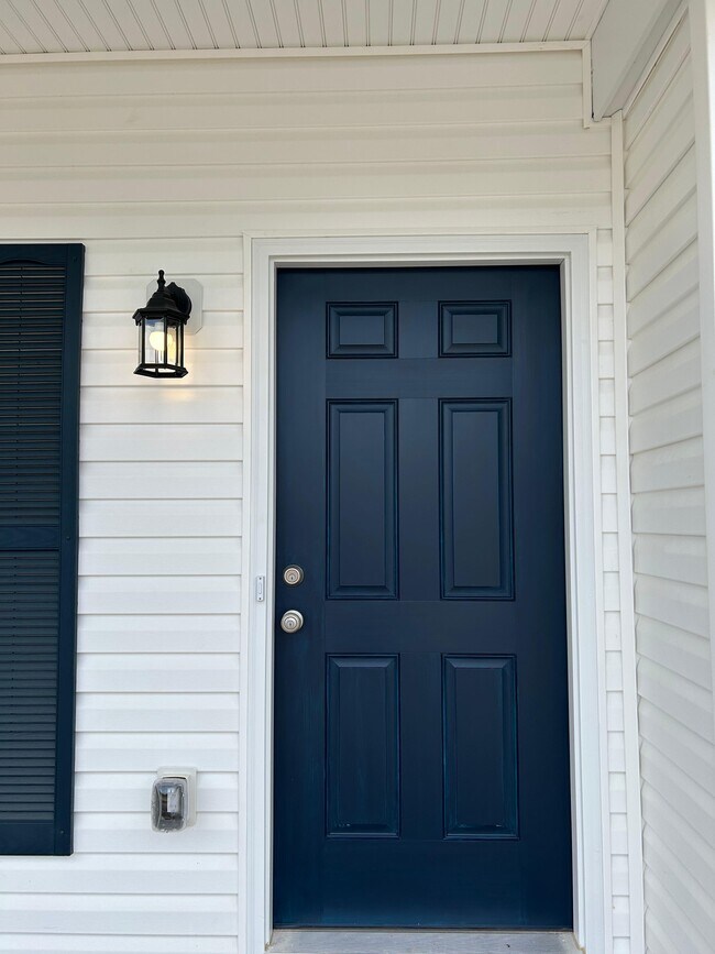 property at 463 Sweetgrass Dr