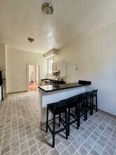 2448 Mission St, Unit C in San Francisco, CA - Foto de edificio - Building Photo