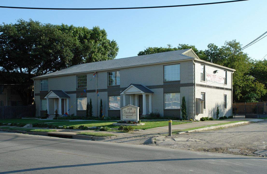 2518 N Fitzhugh in Dallas, TX - Foto de edificio