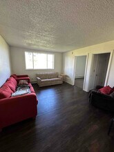 1508 1st St E-Unit -102 in Thief River Falls, MN - Building Photo - Building Photo