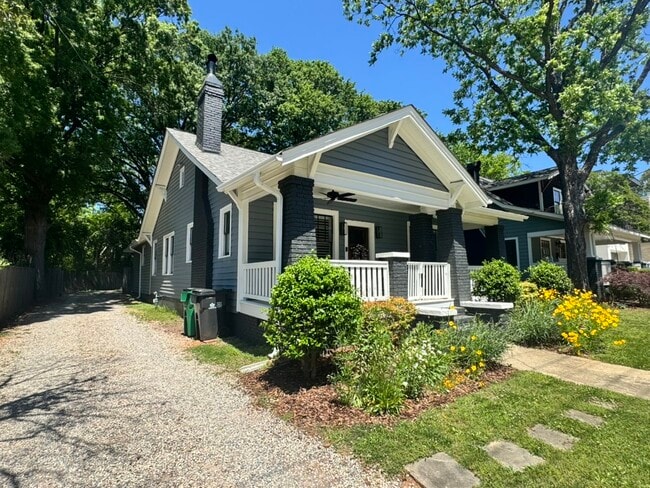 1630 S Tryon St in Charlotte, NC - Building Photo - Building Photo