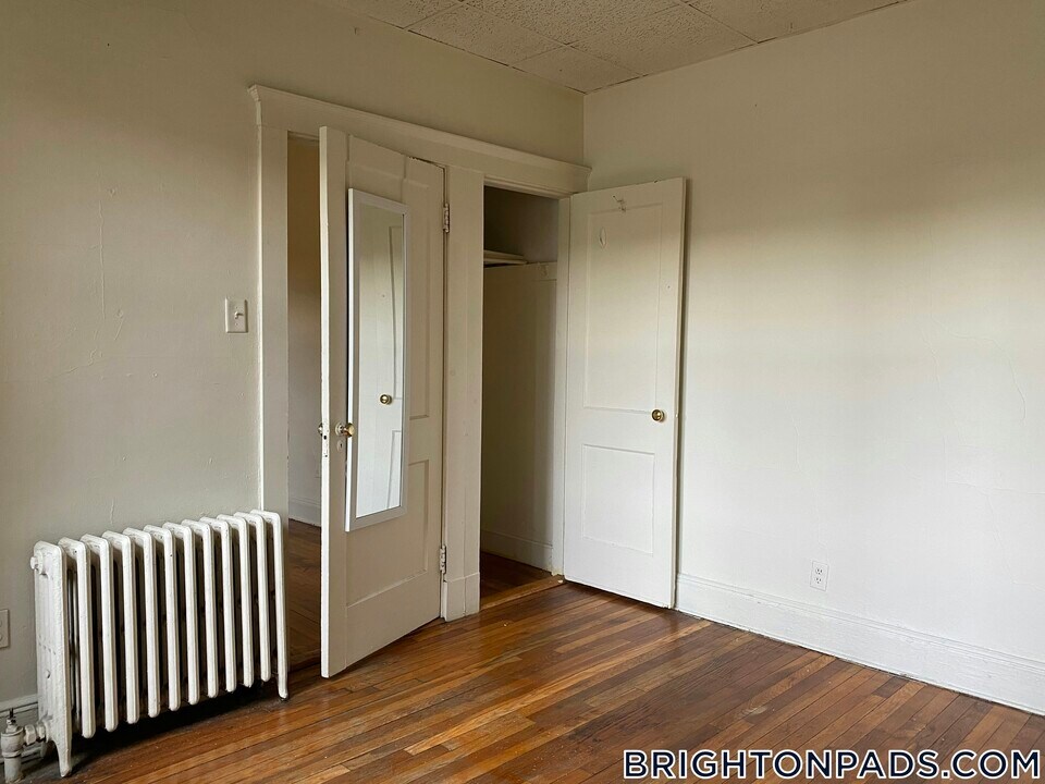 1630 Commonwealth Ave in Boston, MA - Building Photo