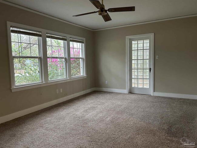 1701 E Bobe St in Pensacola, FL - Building Photo - Building Photo