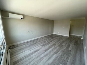 17 Lockwood St in Moncton, NB - Building Photo - Building Photo