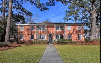 236 E 60th St in Savannah, GA - Building Photo - Building Photo