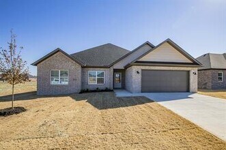 937 Cook St in Pea Ridge, AR - Building Photo - Building Photo