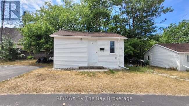 property at 280-280 River Rd E