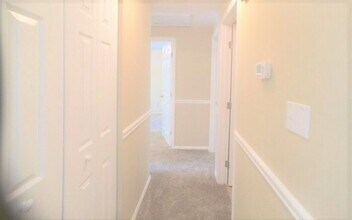 2875 Woodburn Ct in College Park, GA - Building Photo - Building Photo