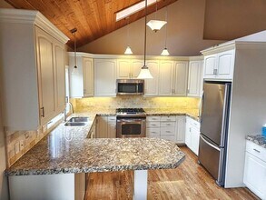 7784 Stagecoach Dr in Park City, UT - Building Photo - Building Photo