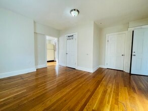 144 School St in Waltham, MA - Building Photo - Building Photo