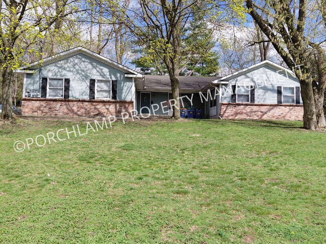 3142 Kalamazoo Ave SE in Grand Rapids, MI - Building Photo - Building Photo