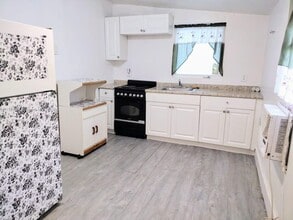 5647 NW 5th Ct in Miami, FL - Building Photo - Building Photo