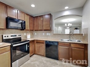 5118 Badland Beacon in Converse, TX - Building Photo - Building Photo