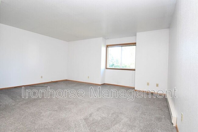 519 S 15th Ave in Bozeman, MT - Building Photo - Building Photo