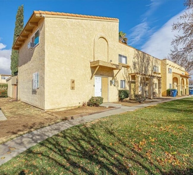 property at 43647 Stanridge Ave