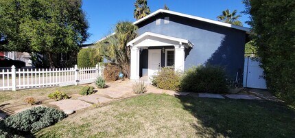 22509 Clarendon St in Los Angeles, CA - Building Photo - Building Photo