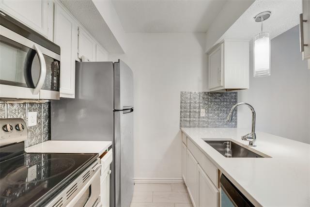 property at 1810 N Garrett Ave