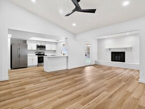 709 Brookview Dr in Garland, TX - Building Photo - Building Photo