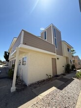 5417 Driftwood St in Oxnard, CA - Building Photo - Building Photo