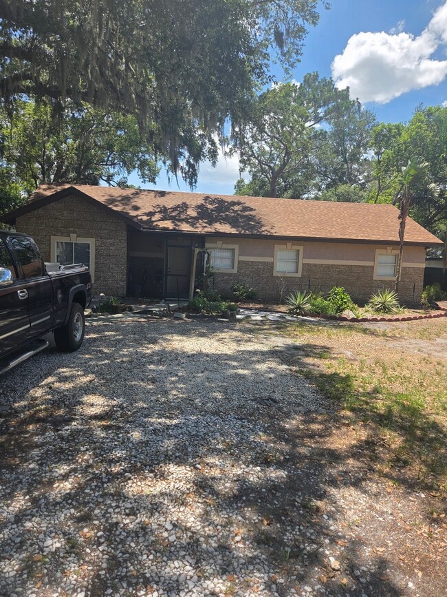 property at 2804 S Park Ave