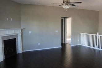 1205 W Millpond Dr in Ozark, MO - Building Photo - Building Photo