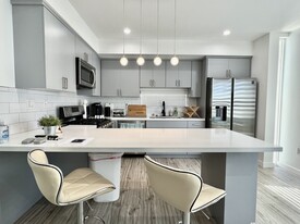 1616 W 208th St, Unit E in Torrance, CA - Building Photo