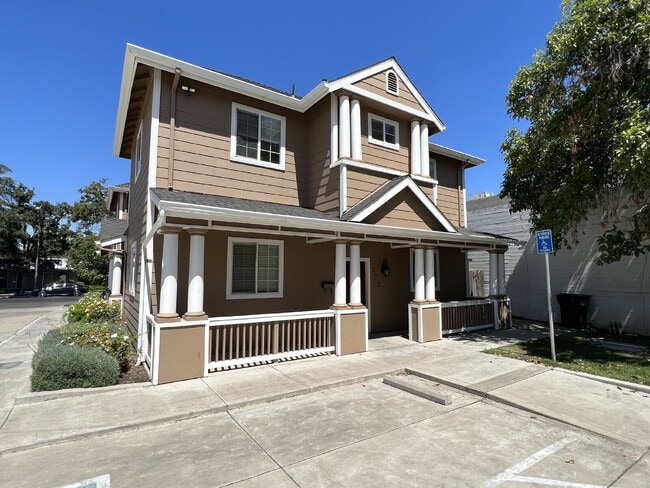 722 W 18th St in Merced, CA - Building Photo - Building Photo