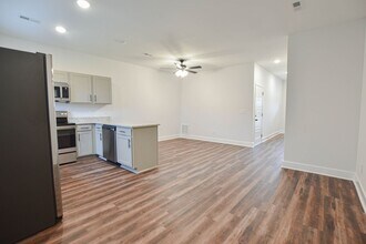 106 Adkins St in Clarksville, TN - Building Photo - Building Photo