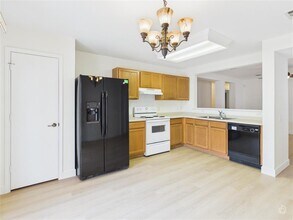 6824 Walkup Ln in Austin, TX - Building Photo - Building Photo