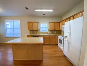 1366 Island Shore Dr in Memphis, TN - Building Photo - Building Photo