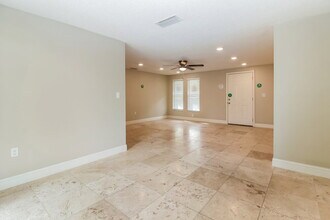 4102 N Bay Hills Blvd in Safety Harbor, FL - Building Photo - Building Photo