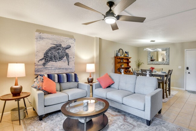 3800 Saxon Dr