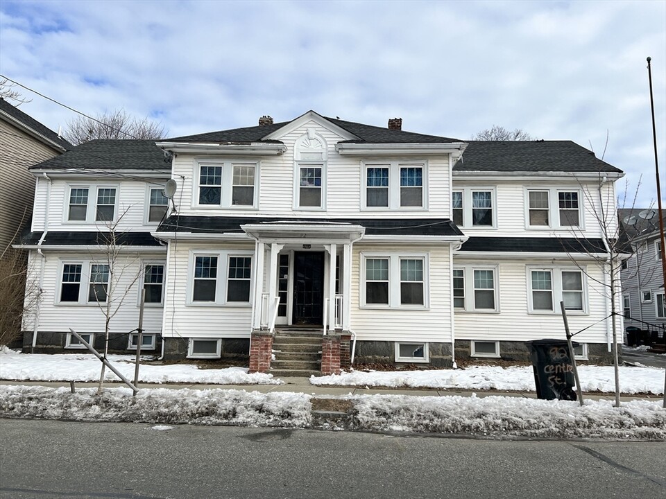 92 Centre St in Quincy, MA - Foto de edificio