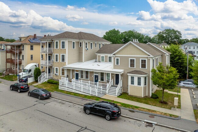 7 Bellevue St in Worcester, MA - Building Photo - Building Photo