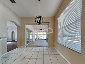 4004 Water Park Ct in Riverview, FL - Foto de edificio - Building Photo