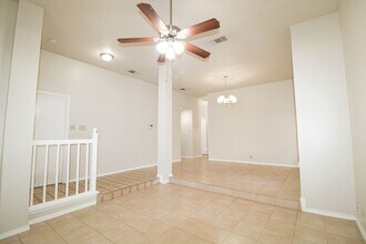 3223 Tree Grove Dr in San Antonio, TX - Building Photo - Building Photo