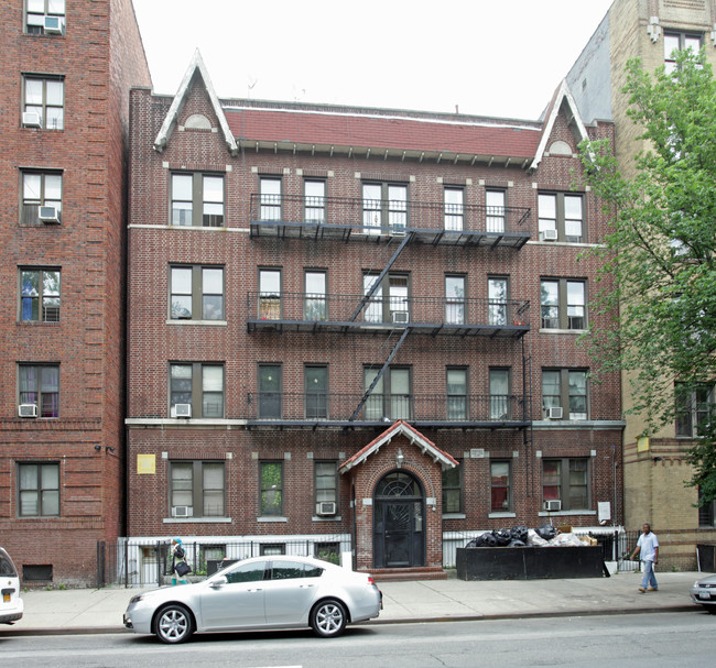 45 Ocean Ave in Brooklyn, NY - Foto de edificio - Building Photo