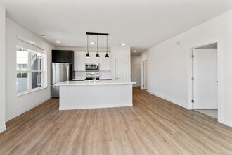 5945 6th Ave in Kenosha, WI - Building Photo - Building Photo