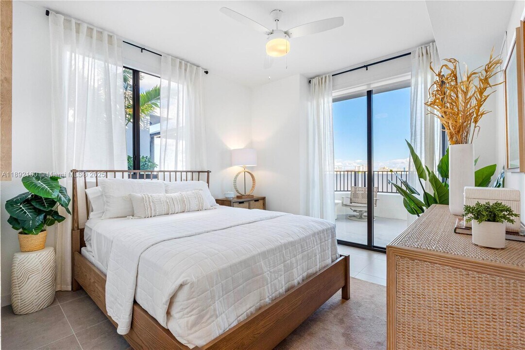 208 N Federal Hwy in Pompano Beach, FL - Foto de edificio