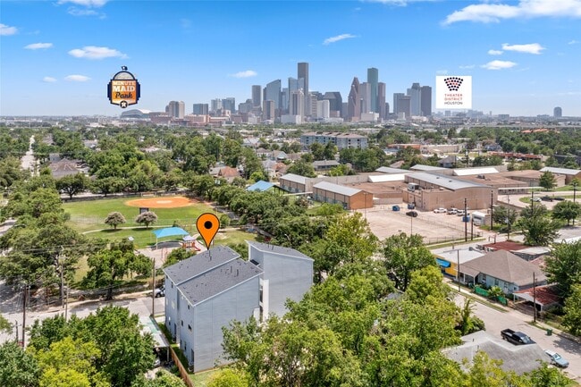 905 Quitman St in Houston, TX - Foto de edificio - Building Photo