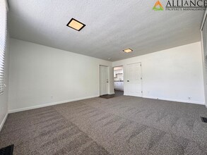 1510 College Ave in Manhattan, KS - Building Photo - Building Photo