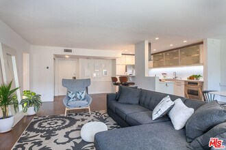 1203 N Sweetzer Ave in West Hollywood, CA - Building Photo - Building Photo