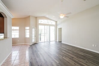 9233 Buena Mesa Dr in New Port Richey, FL - Building Photo - Building Photo