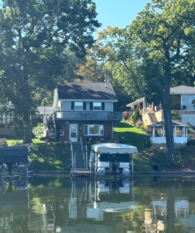 property at W342N4898 W Lindy Ln